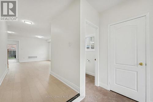 386 Reeves Way Boulevard, Whitchurch-Stouffville, ON - Indoor Photo Showing Other Room
