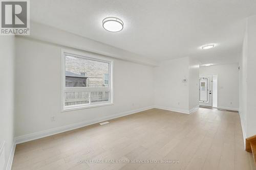 386 Reeves Way Boulevard, Whitchurch-Stouffville, ON - Indoor Photo Showing Other Room