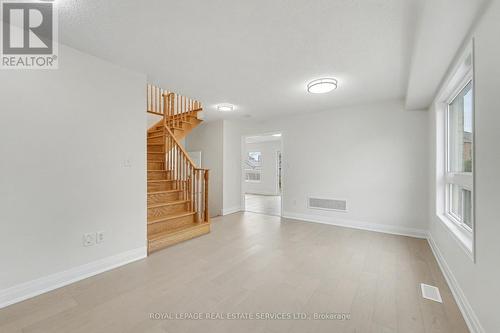 386 Reeves Way Boulevard, Whitchurch-Stouffville, ON - Indoor Photo Showing Other Room