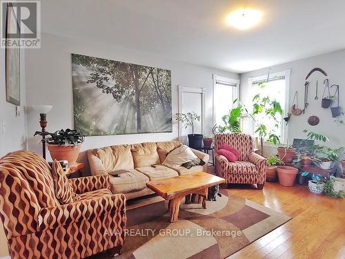 554 Highcroft Avenue, Ottawa, ON - Indoor Photo Showing Living Room