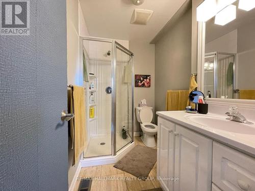 4 Cadence Gate, Ottawa, ON - Indoor Photo Showing Bathroom