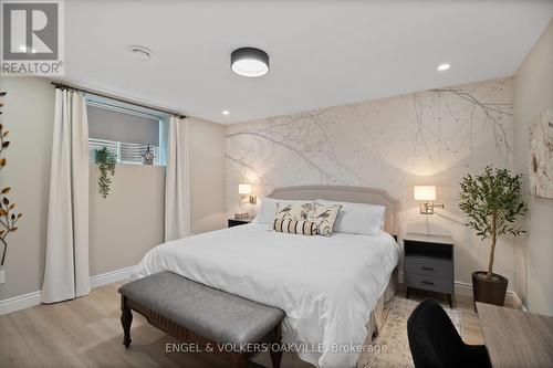 2 Sawmill Lane, Niagara-On-The-Lake (St. Davids), ON - Indoor Photo Showing Bedroom