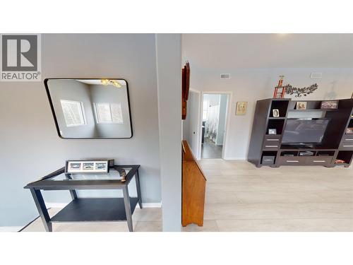 2107 Rawlings Road, Quesnel, BC - Indoor