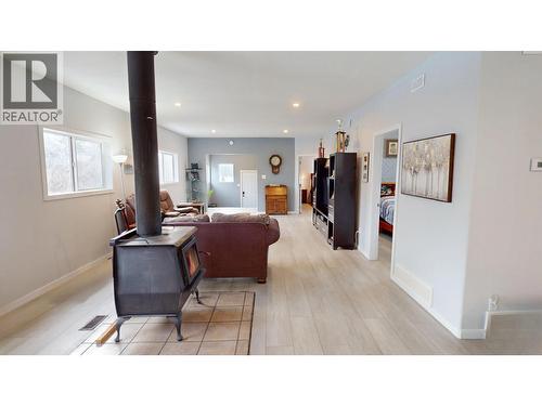 2107 Rawlings Road, Quesnel, BC - Indoor