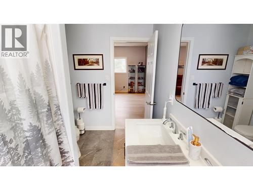 2107 Rawlings Road, Quesnel, BC - Indoor