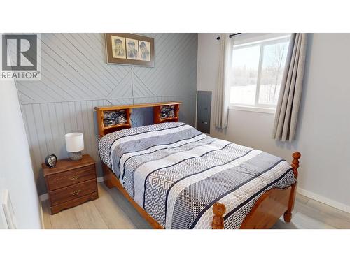 2107 Rawlings Road, Quesnel, BC - Indoor Photo Showing Bedroom