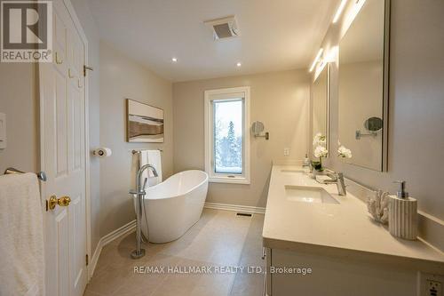 82 Grandview Avenue, Markham, ON - Indoor Photo Showing Bathroom