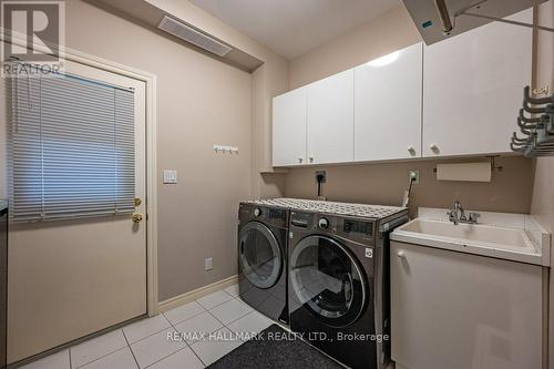 82 Grandview Avenue, Markham, ON - Indoor Photo Showing Laundry Room