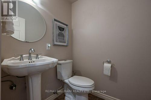 82 Grandview Avenue, Markham, ON - Indoor Photo Showing Bathroom