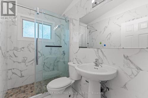 935 Goren Avenue, Ottawa, ON - Indoor Photo Showing Bathroom