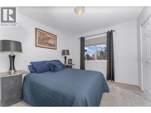 431 Upland Drive, Coldstream, BC - Indoor Photo Showing Bedroom