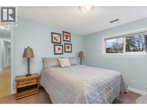 431 Upland Drive, Coldstream, BC - Indoor Photo Showing Bedroom