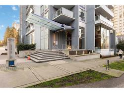 3301 13750 100 AVENUE  Surrey, BC V3T 0L3