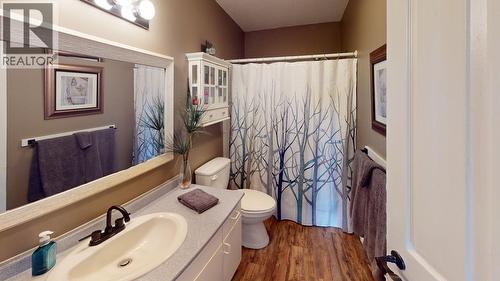 5270 Mackay Crescent, 108 Mile Ranch, BC - Indoor Photo Showing Bathroom