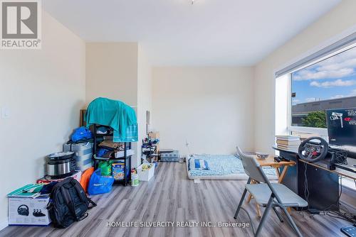 544 Dundas Street E, London East, ON - Indoor