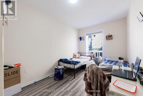 544 Dundas Street E, London East, ON - Indoor