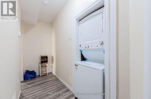 544 Dundas Street E, London East, ON - Indoor Photo Showing Laundry Room
