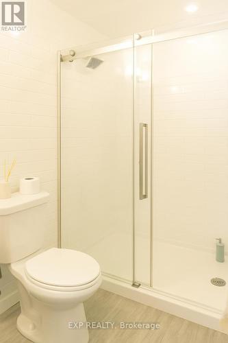 1108B - 60 Charles Street W, Kitchener, ON - Indoor Photo Showing Bathroom