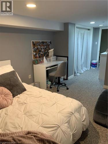 4 Mcdonald Avenue, London, ON - Indoor Photo Showing Bedroom