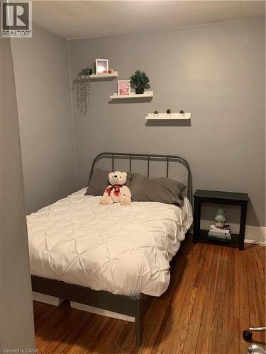 4 Mcdonald Avenue, London, ON - Indoor Photo Showing Bedroom