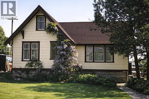 371-375 Blue Mountain Street, Coquitlam, BC 