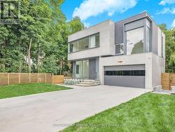 157 OLD FOREST HILL ROAD  Toronto, ON M5N 2N7