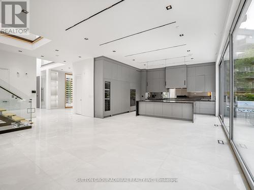 157 Old Forest Hill Road, Toronto, ON - Indoor Photo Showing Other Room