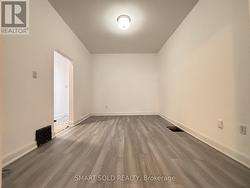 5 WINFIELD AVENUE  Toronto, ON M6S 2J7