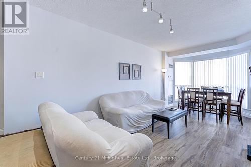 319 - 2511 Lakeshore Road W, Oakville (Br Bronte), ON - Indoor