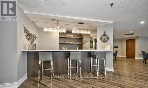 319 - 2511 Lakeshore Road W, Oakville (Br Bronte), ON - Indoor