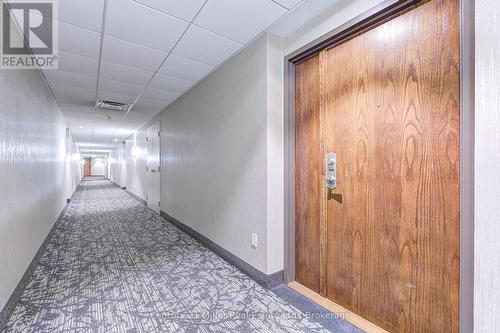 319 - 2511 Lakeshore Road W, Oakville (Br Bronte), ON - Indoor Photo Showing Other Room