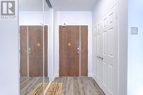 319 - 2511 Lakeshore Road W, Oakville (Br Bronte), ON - Indoor Photo Showing Other Room