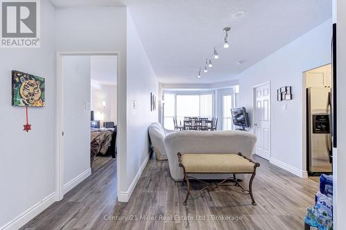 319 - 2511 Lakeshore Road W, Oakville (Br Bronte), ON - Indoor