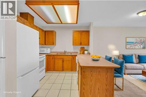 3310 Skaha Lake Road Unit# 306, Penticton, BC - Indoor Photo Showing Other Room