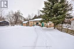 10 x 16 ft Workshop with hydro & extra storage! - 