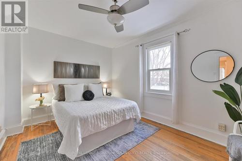 925 Greenwood Avenue, Toronto, ON - Indoor Photo Showing Bedroom