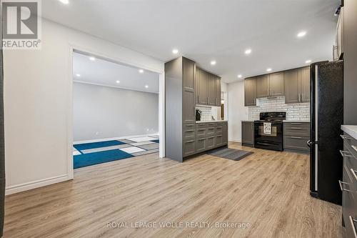 263 The Country Way, Kitchener, ON - Indoor Photo Showing Kitchen