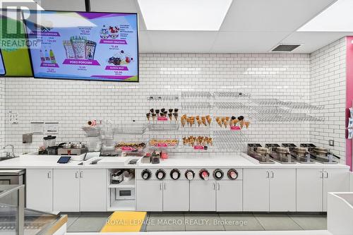 D9 - 380 Dundas Street E, Oakville, ON 