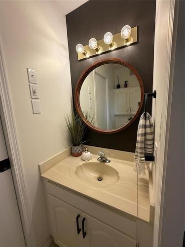 408 Dixie Road, Swan River, MB - Indoor Photo Showing Bathroom