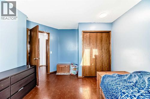 78 Sandringham Way Nw, Calgary, AB - Indoor Photo Showing Bedroom