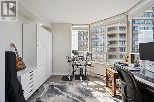 826 - 32 Clarissa Drive, Richmond Hill, ON - Indoor Photo Showing Office