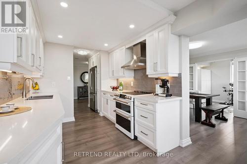 826 - 32 Clarissa Drive, Richmond Hill, ON - Indoor Photo Showing Kitchen With Upgraded Kitchen