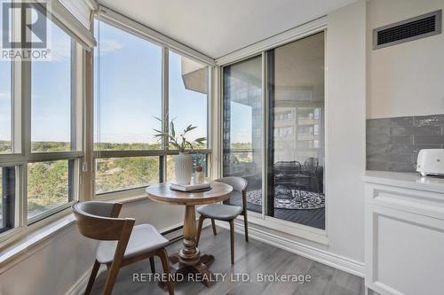 826 - 32 Clarissa Drive, Richmond Hill, ON - Indoor