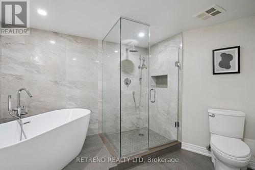 826 - 32 Clarissa Drive, Richmond Hill, ON - Indoor Photo Showing Bathroom
