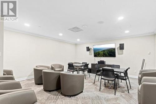 826 - 32 Clarissa Drive, Richmond Hill, ON - Indoor