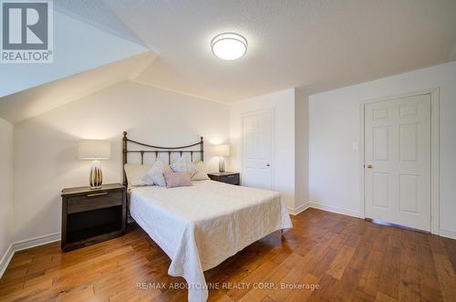 2193 Meadowland Drive, Oakville, ON - Indoor Photo Showing Bedroom