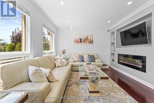 7090 Terragar Boulevard, Mississauga, ON - Indoor Photo Showing Living Room With Fireplace