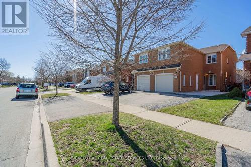 3873 Densbury Drive, Mississauga, ON - Outdoor