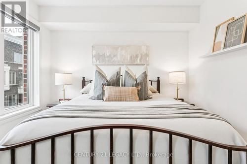 2 - 80 Eastwood Park Gardens, Toronto, ON - Indoor Photo Showing Bedroom