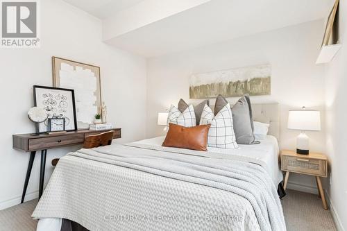 2 - 80 Eastwood Park Gardens, Toronto, ON - Indoor Photo Showing Bedroom